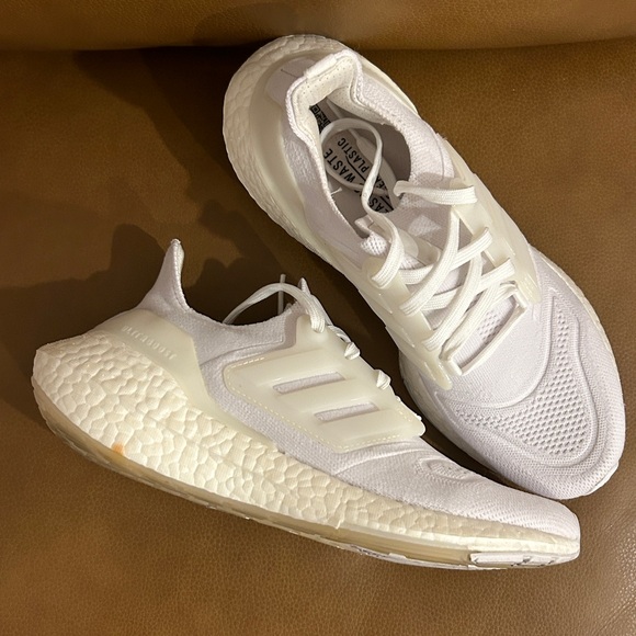 [7.5] White adidas UltraBoost Light Road Running Shoes - Picture 1 of 9